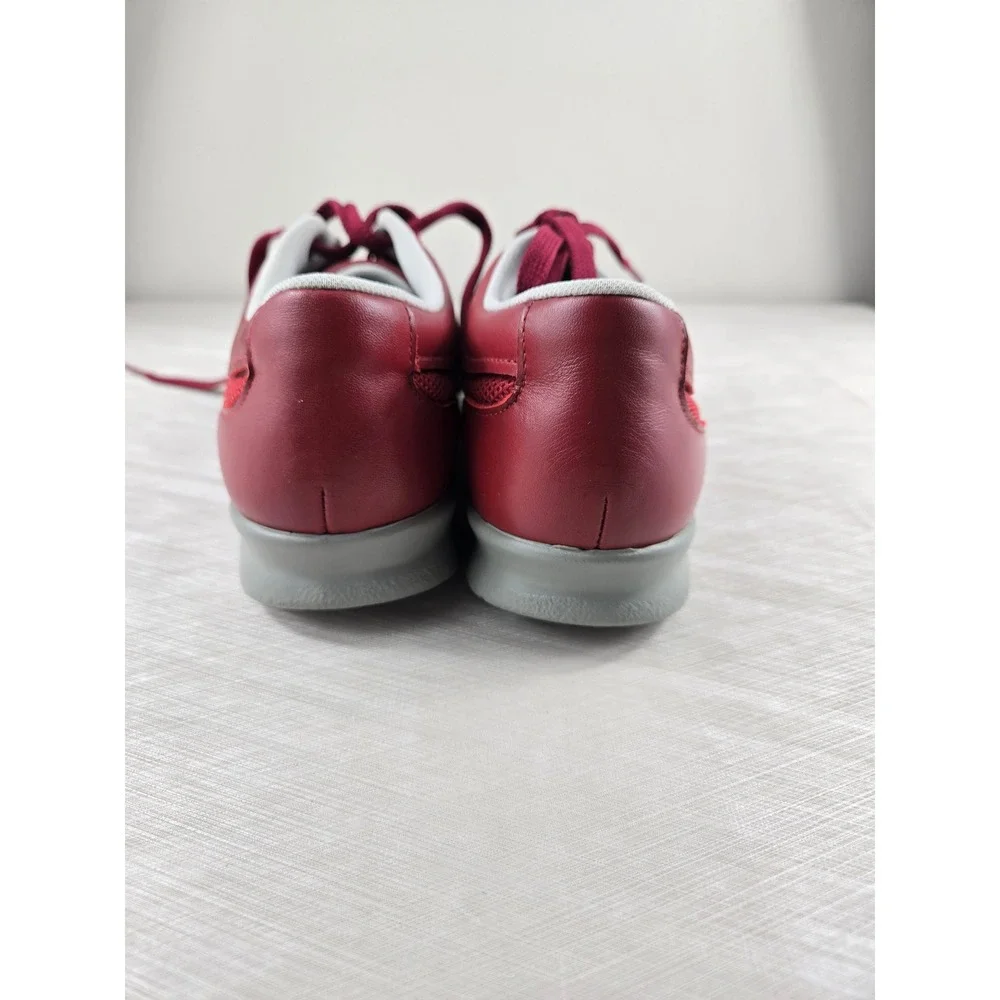 SAS Tour Mesh Womens 6 M Wine Burgundy Leather Walking Shoes Orthaheel Insole